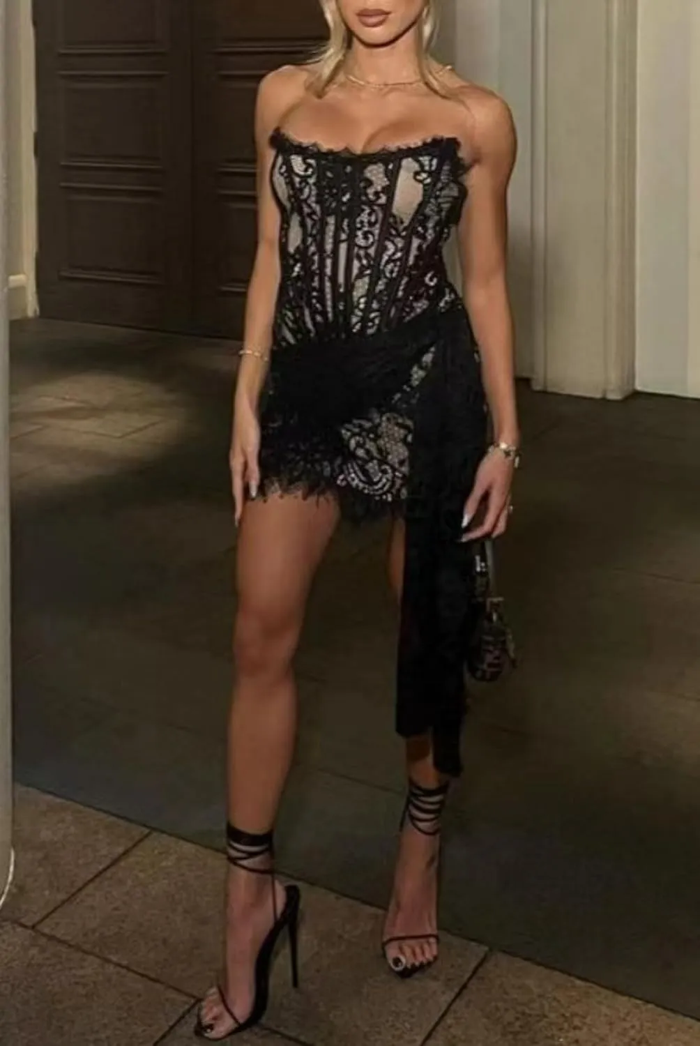 MOLERFO Womens Mini Dress Floral Corset Dress Draped Lace Tube Top Dress Cocktail Dress Sexy 2024 Summer Trendy